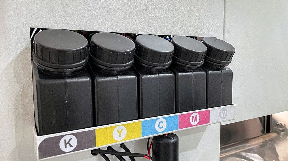 A3 UV DTF-Drucker mit Laminator Roll To Roll All-in-One A3 UV DTF-Drucker für Aufkleber